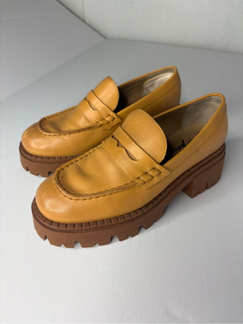 Free People Lyra Lug sole penny loafers camel tan size 37